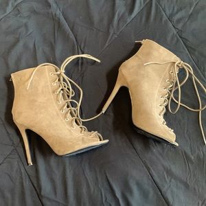 Charlotte Russe Brown Lace Up Heels / Size 8